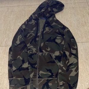 Polo Camo sweater size medium in men